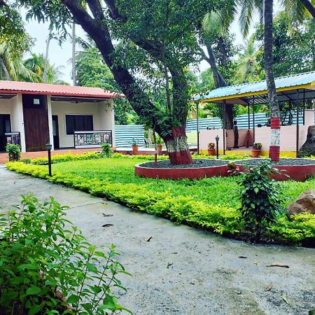 Happy Holiday Alibaug Hotel Alībāg Exterior photo